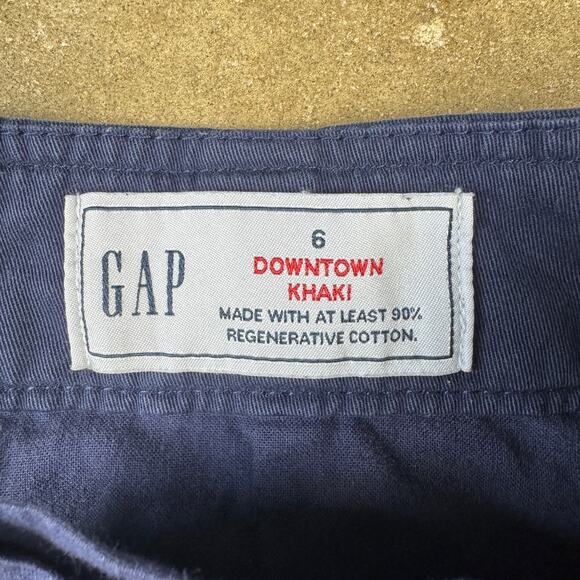 GAP Women’s Downtown Khaki Pants Navy Blue Size 6 Cropped Classic Chino - Picture 7 of 14